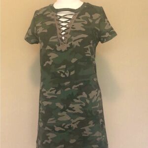 💚Love, Fire camo dress. Super cute! Size small. BNWT💚